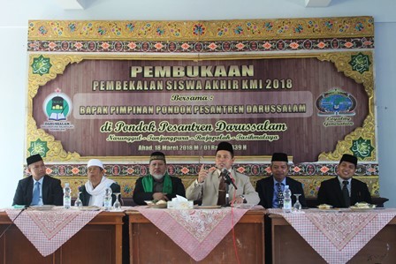 Pembukaan Pembekalan Santri Akhir KMI tahun 2018
