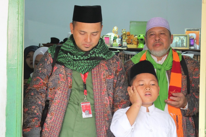 Pemberangkatan 46 jama`ah umroh pontren Darussalam Taskmalaya