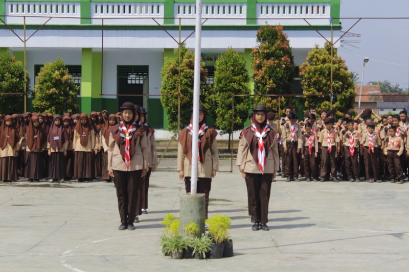Penutupan Ekstrakulikuler , Bahasa ,dan Pramuka