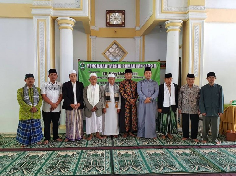 Pengajian Tarhib Ramadhan 1439 H bersama KH. Zikky Abdul Halim ( Pengasuh Pesantren Daruttaubah Bandung ) 