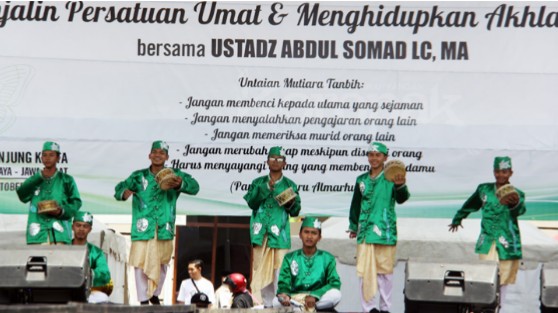 Penampilan Marawis Syubbanul Jamil Darussalam sebekum acara Tabligh Akbar Ust. Abdul Somad, Lc, MA.,