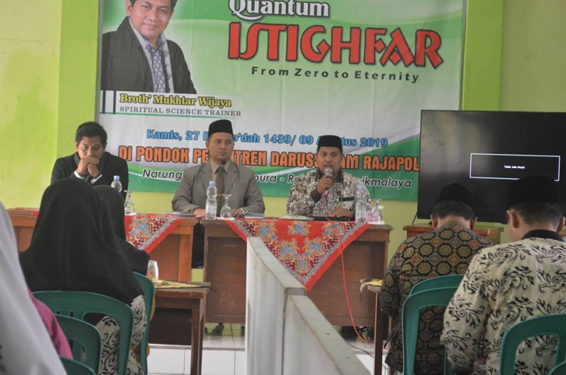 SEMINAR MOTIVASI KUANTUM ISTIGFAR