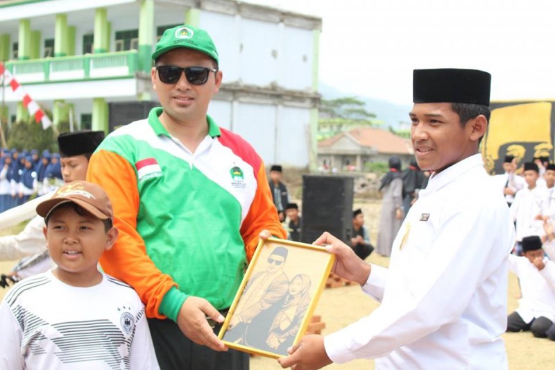 Lomba Folk song antar angkatan di Pondok Pesantren Darussalam Rajapolah Tasikmalaya 