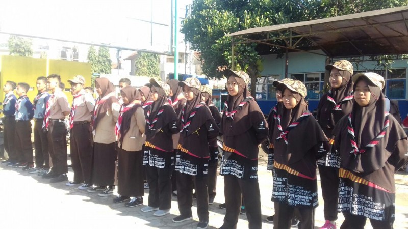 Pelepasan peserta Jelajah Saba DKR oleh Danramil dan Ketua Kwarran