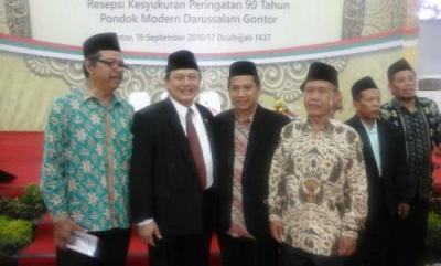 Utusan PP Darussalam pada Kesyukura 90 thn Gontor