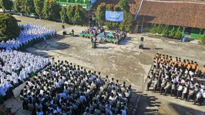 Upacara Tahun Ajaran Baru