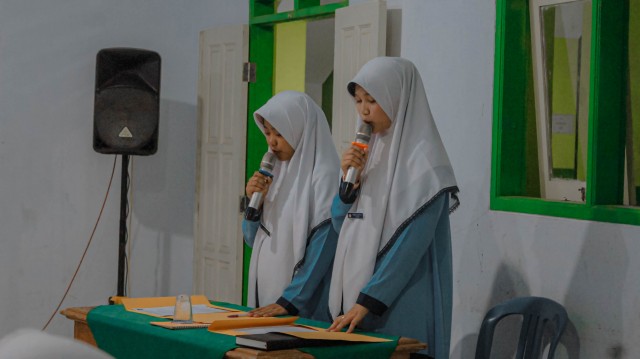 Pembekalan Intensif Santri Akhir KMI Angkatan ke 12 Daniyah Azzavirtium Generation