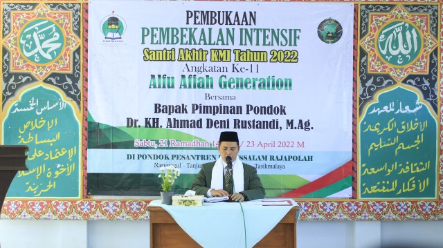 Pembekalan Santri Akhir KMI Angkatan Ke - 11 Alfu `Afiah Generation
