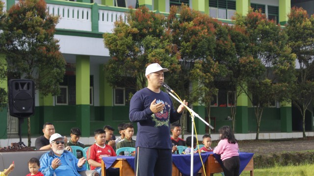 Pembukaan Kegiatan Olahraga dan Ekstrakulikuler