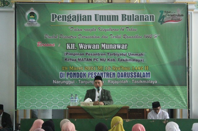 Pengajian Bulanan dalam Rangka Kesyukuran 14 Tahun Pondok Pesantren Darussalam Rajapolah Tasikmalaya