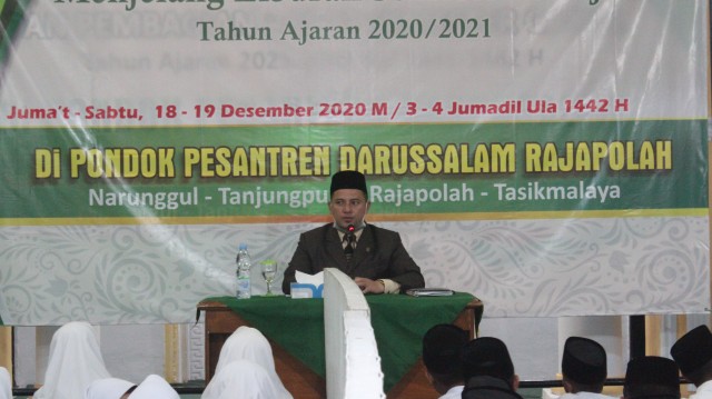 Pesan Nasehat Menjelang Liburan dan Pembagian Sertifikat sekaligus Pelepasan Santri Santriat