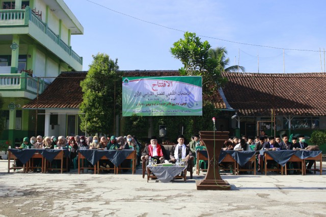 Pembukaan Al- Imtihan As-Syafahii Ujian lisan Penialaian Akhir Tahun, Tahun Ajaran 2021/2022